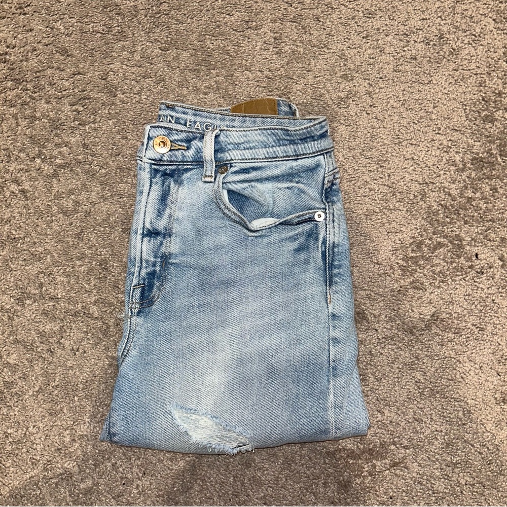 American Eagle Outfitters Mom Jeans